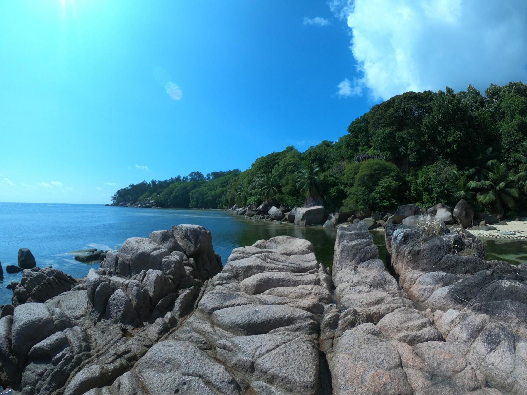 Crown Beach Hotel Seychelles Pointe Au Sel Экстерьер фото