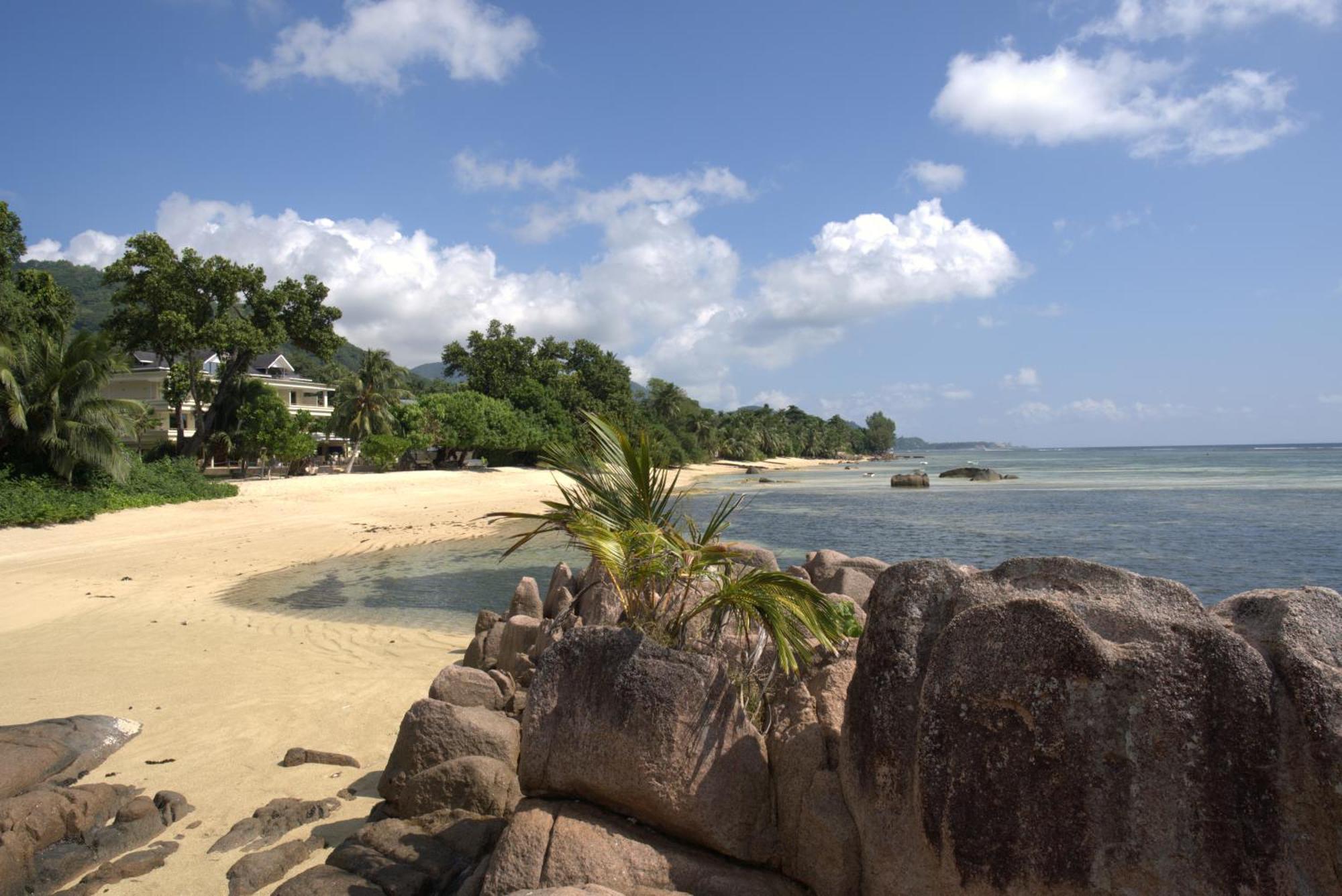 Crown Beach Hotel Seychelles Pointe Au Sel Экстерьер фото