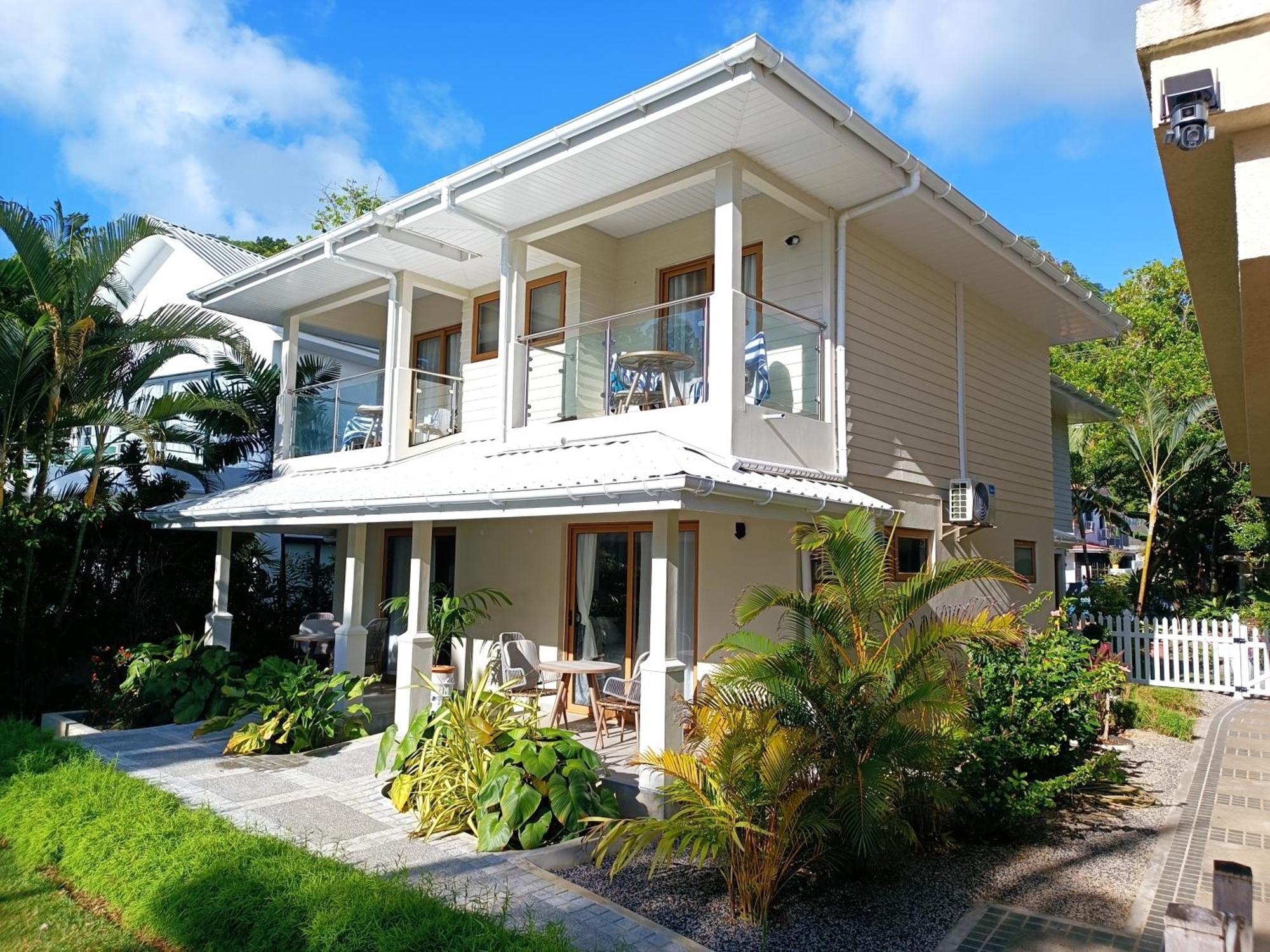 Crown Beach Hotel Seychelles Pointe Au Sel Экстерьер фото