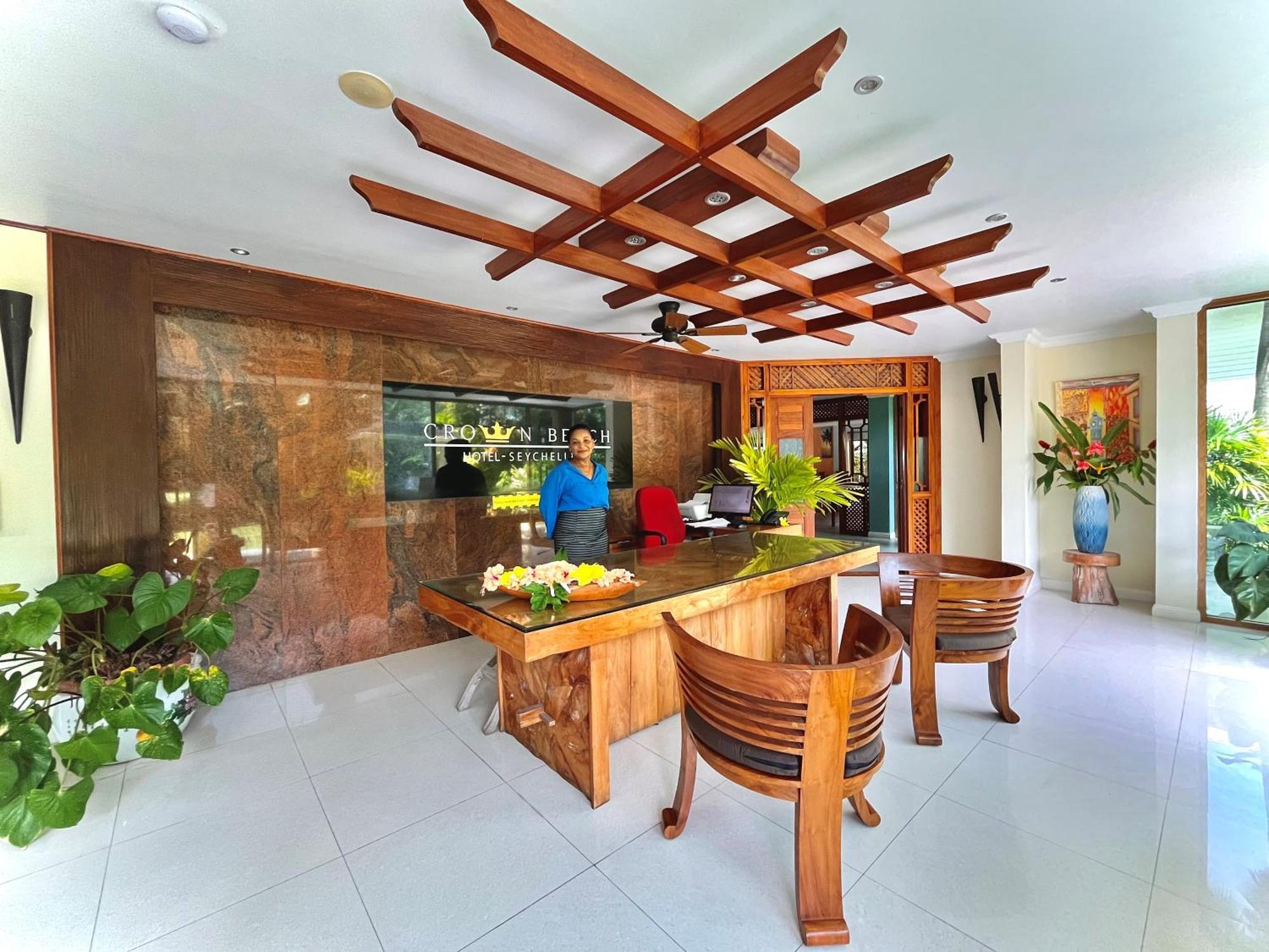 Crown Beach Hotel Seychelles Pointe Au Sel Экстерьер фото